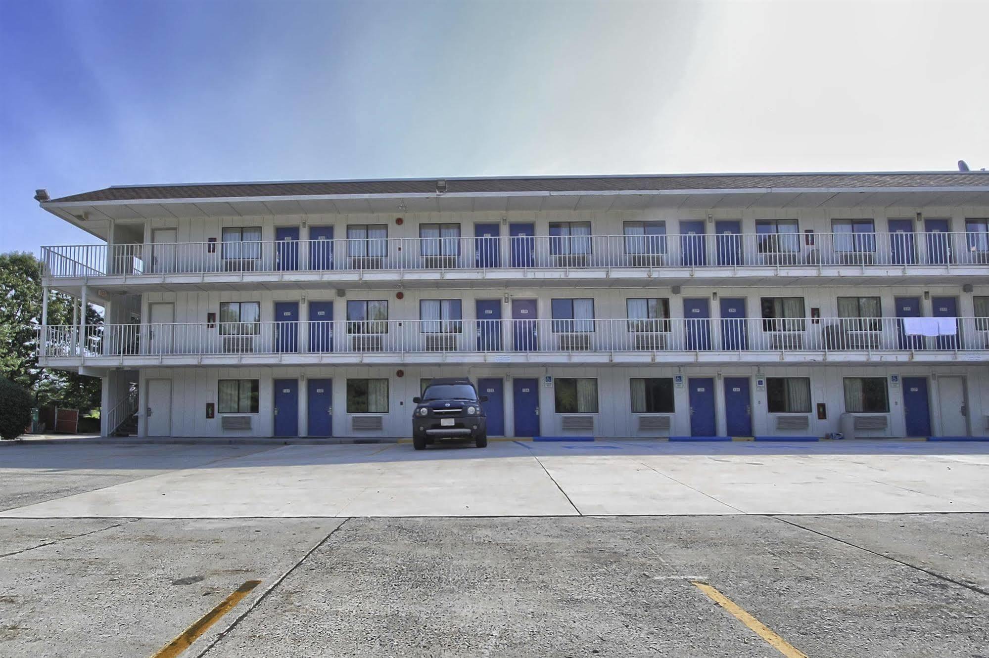 Hotel 6-new Cumberland, Pa - Harrisburg - Hershey South