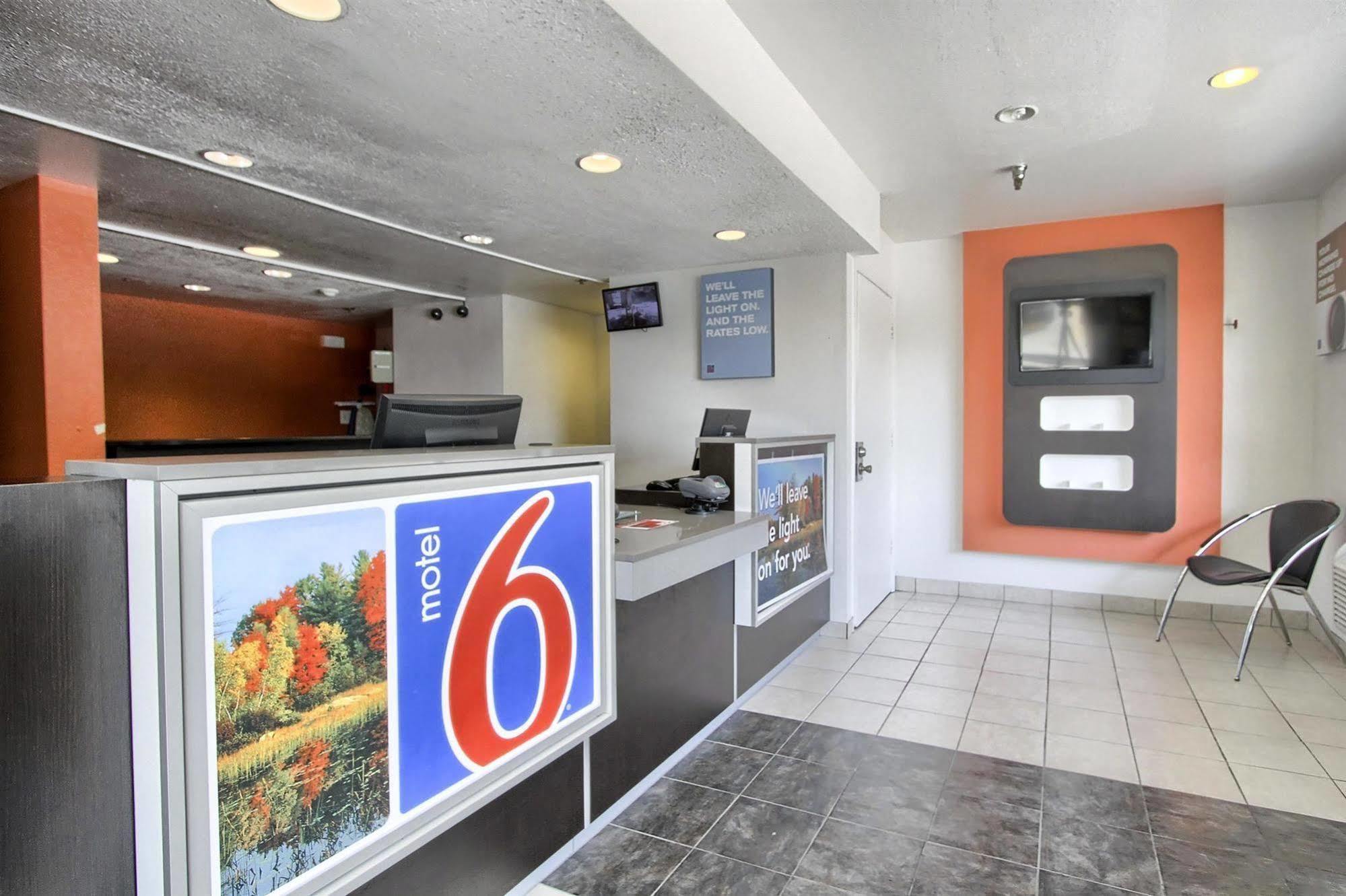 Hotel 6-new Cumberland, Pa - Harrisburg - Hershey South