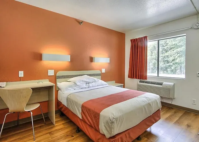 Motel 6-New Cumberland, Pa - Harrisburg - Hershey South
