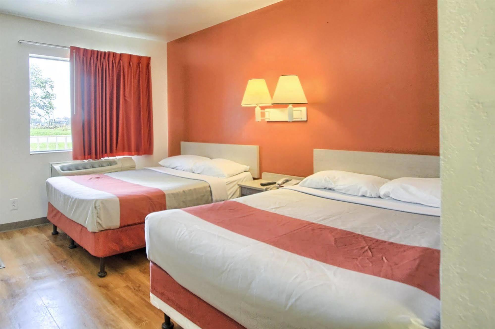 Hotel 6-new Cumberland, Pa - Harrisburg - Hershey South 2*